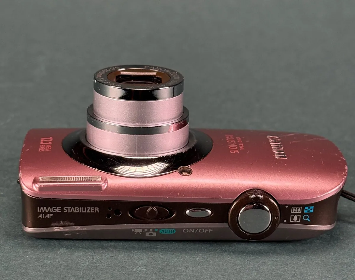 Canon Digital IXUS 110 IS - Image 2