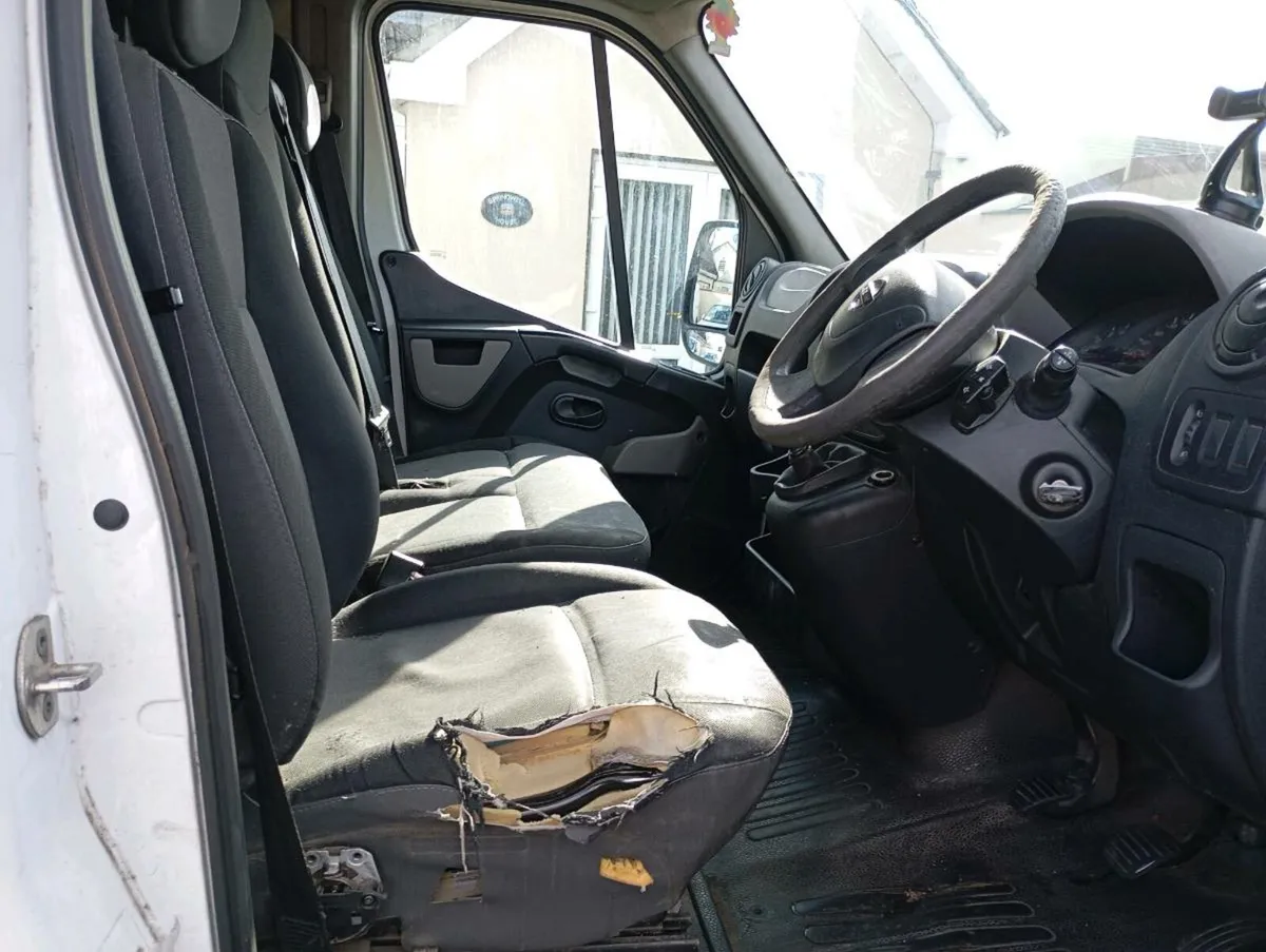 Nissan nv400 FWD lwb 141 - Image 4