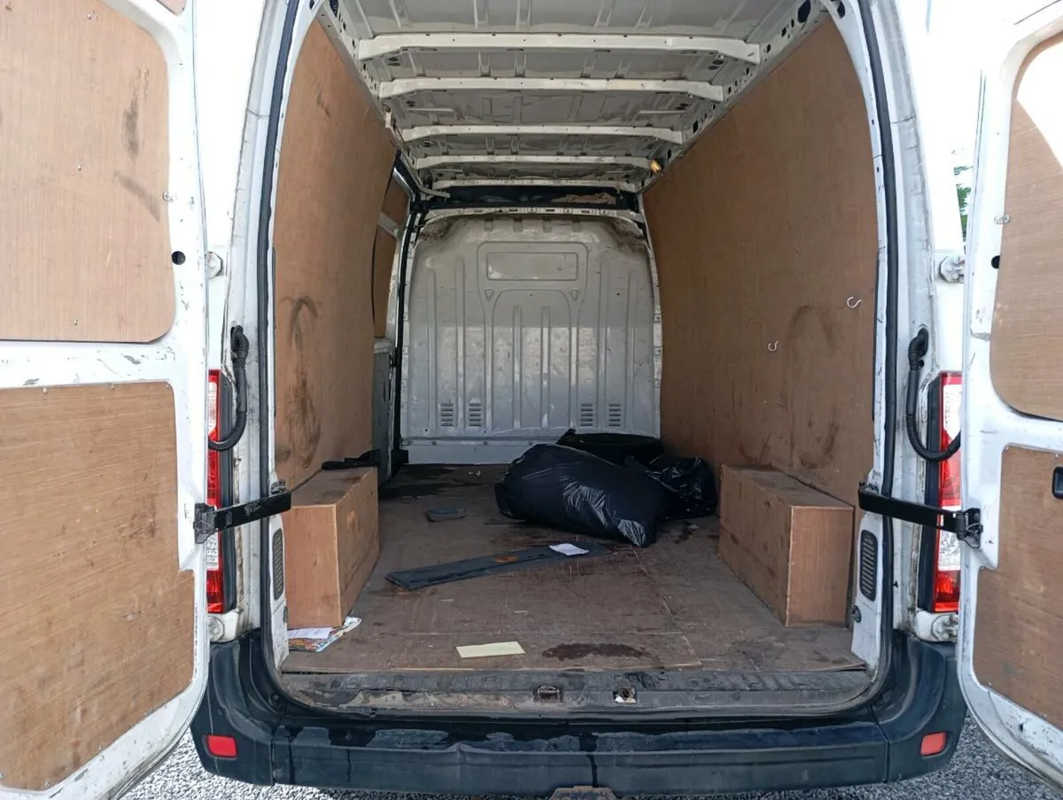 Nissan nv400 FWD lwb 141 - Image 4