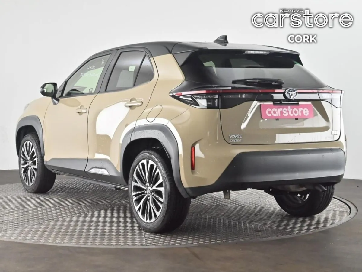 Toyota Yaris Cross 1.5 Hybrid CVT - Image 3