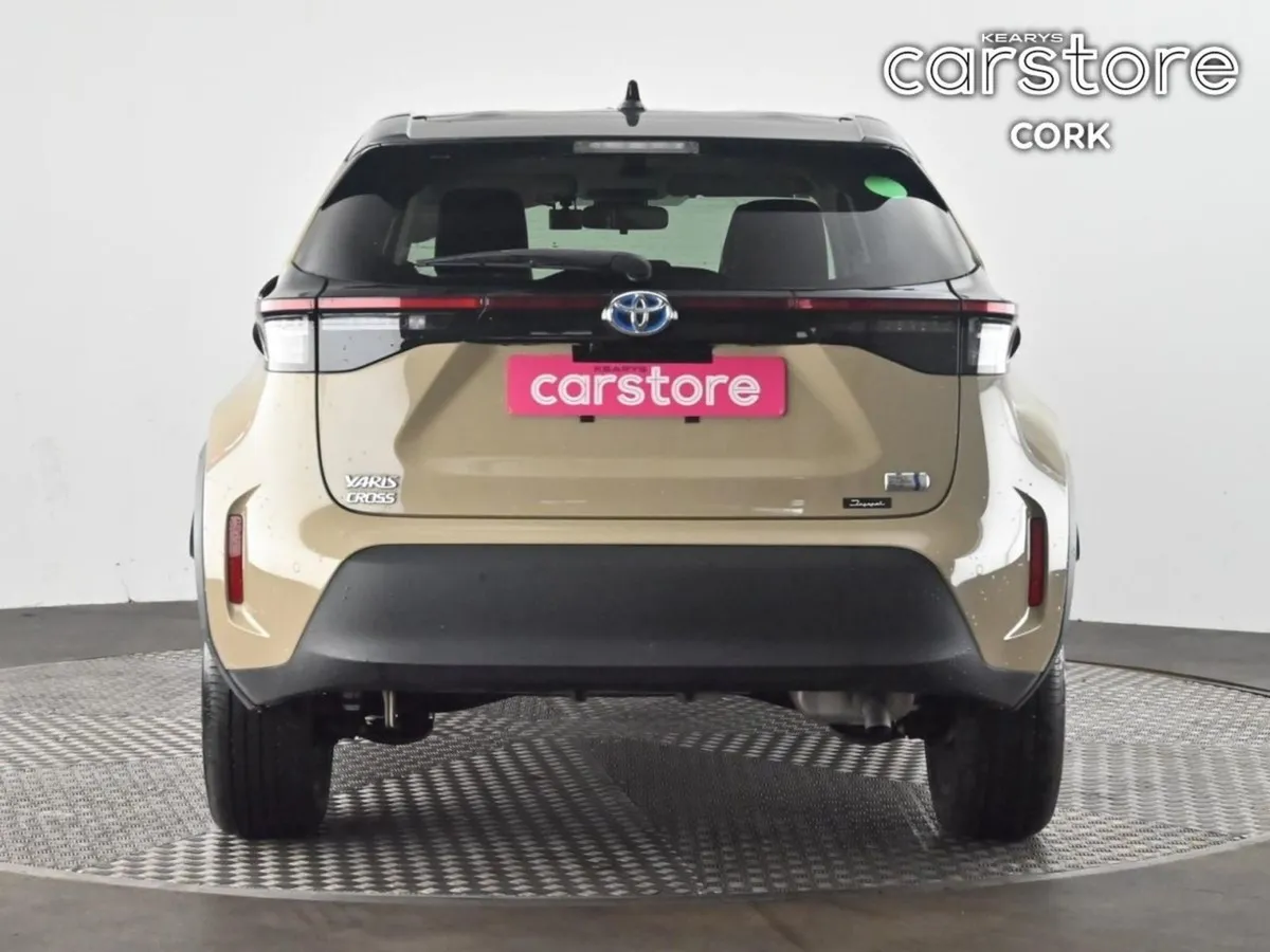 Toyota Yaris Cross 1.5 Hybrid CVT - Image 4
