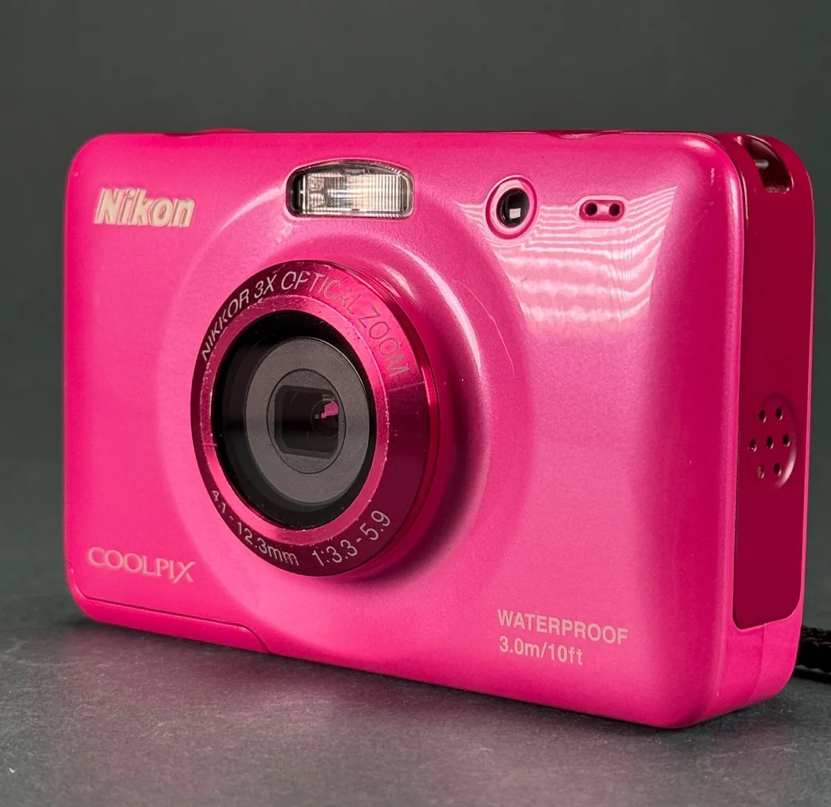 Nikon Coolpix S30 Digital Camera Waterproof - Image 2