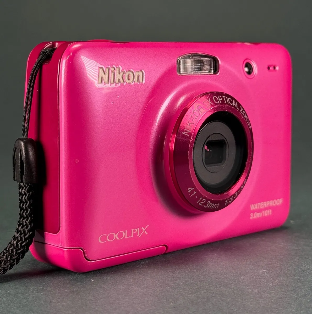 Nikon Coolpix S30 Digital Camera Waterproof - Image 3