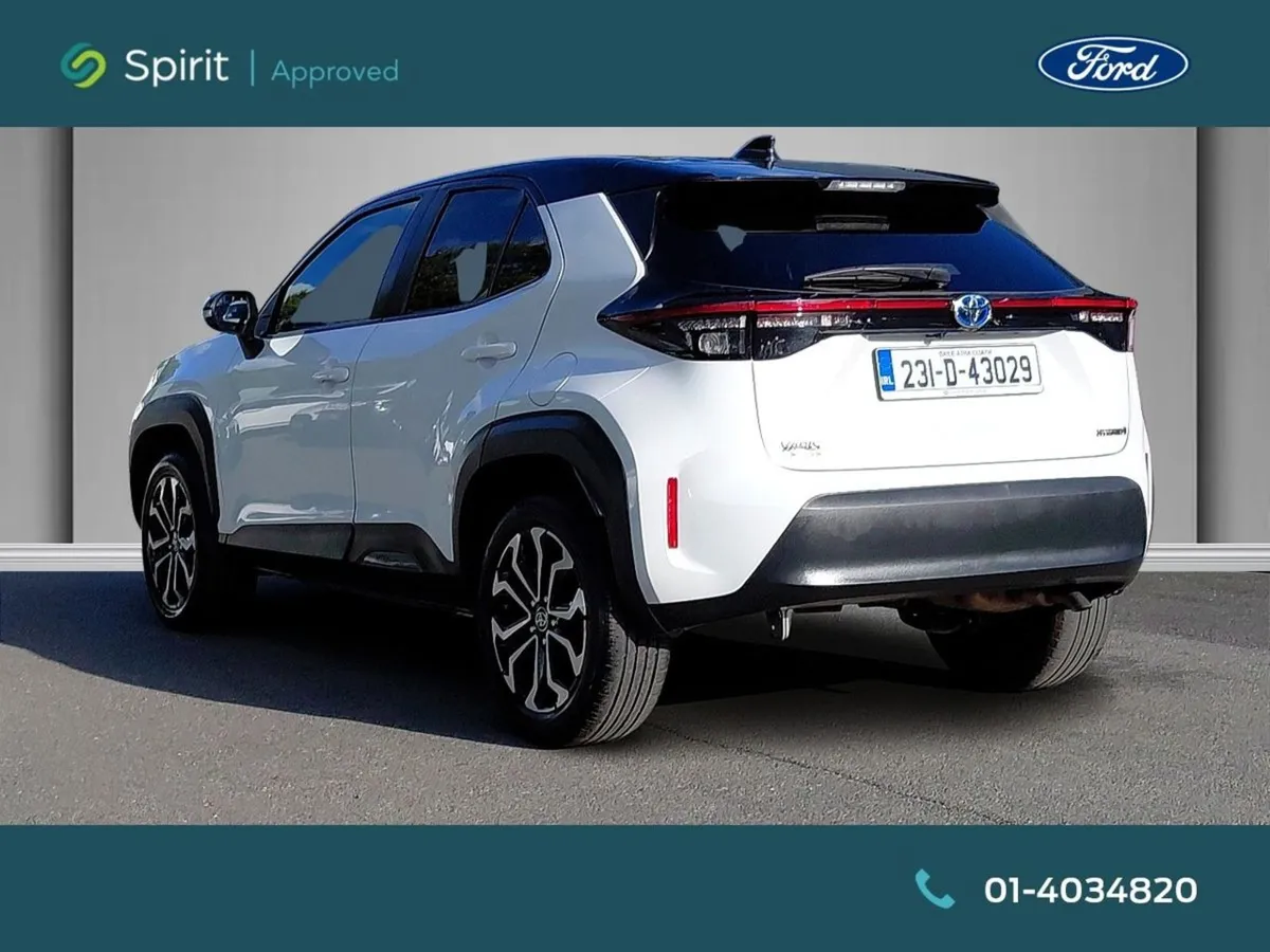 Toyota Yaris Cross Automatic Luna Sport Phone Mic - Image 3