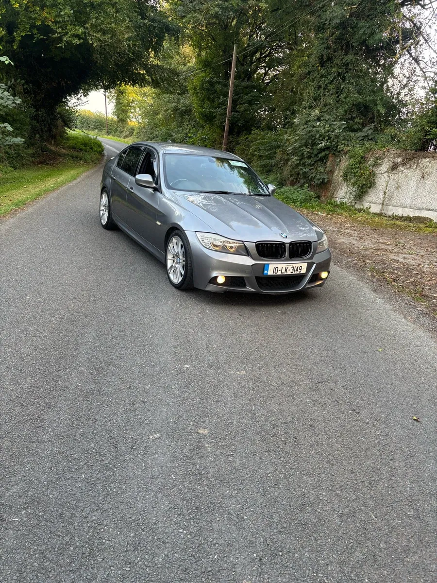 BMW e90 318d msport - Image 4
