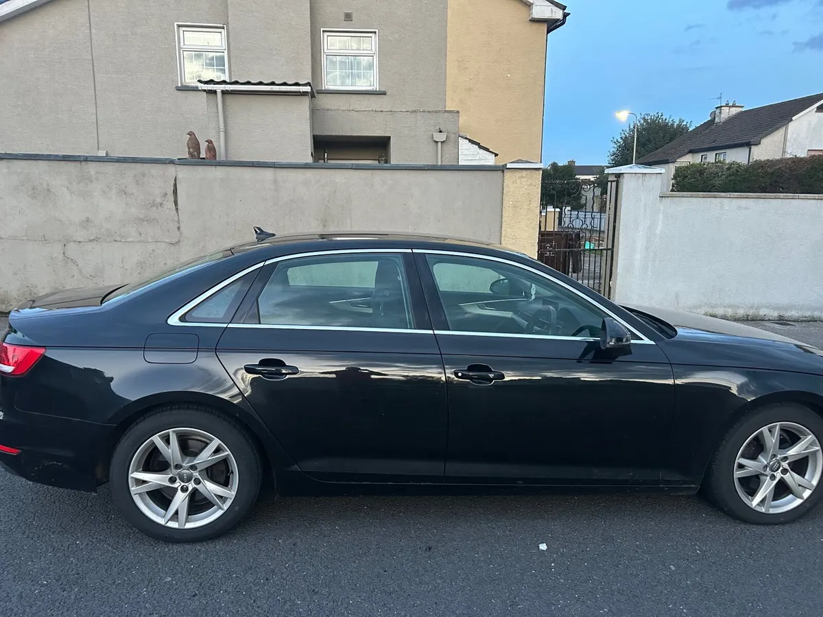 Audi A4 2016 - Image 4