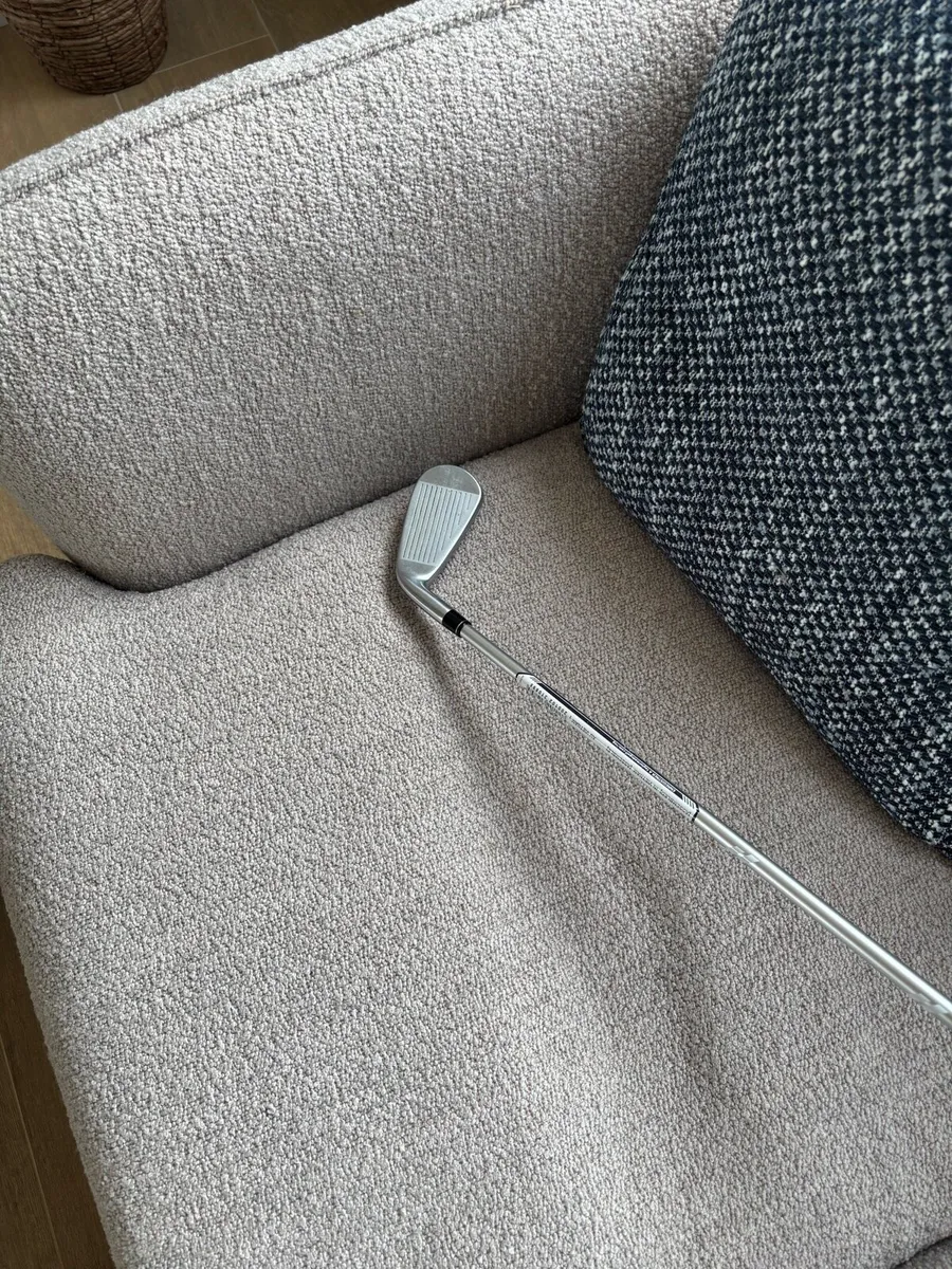 Taylormade Driving Iron - 22 degrees - Image 2