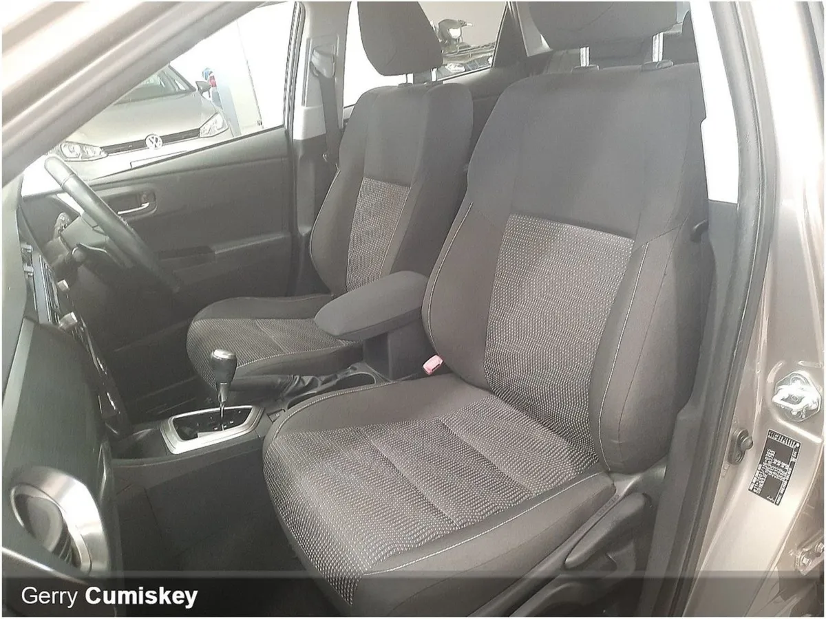 Toyota Auris 1.4 D-4d Luna Automatic - Image 4