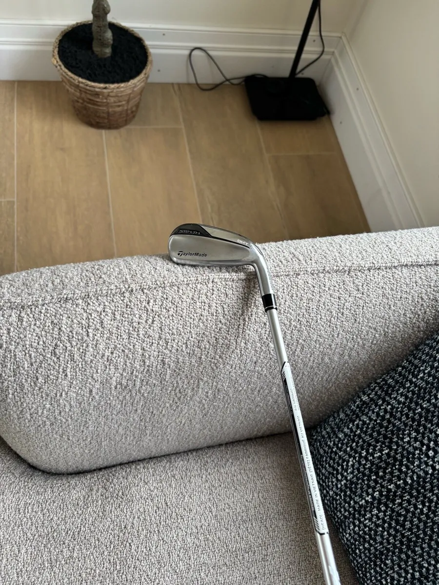 Taylormade Driving Iron - 22 degrees - Image 4