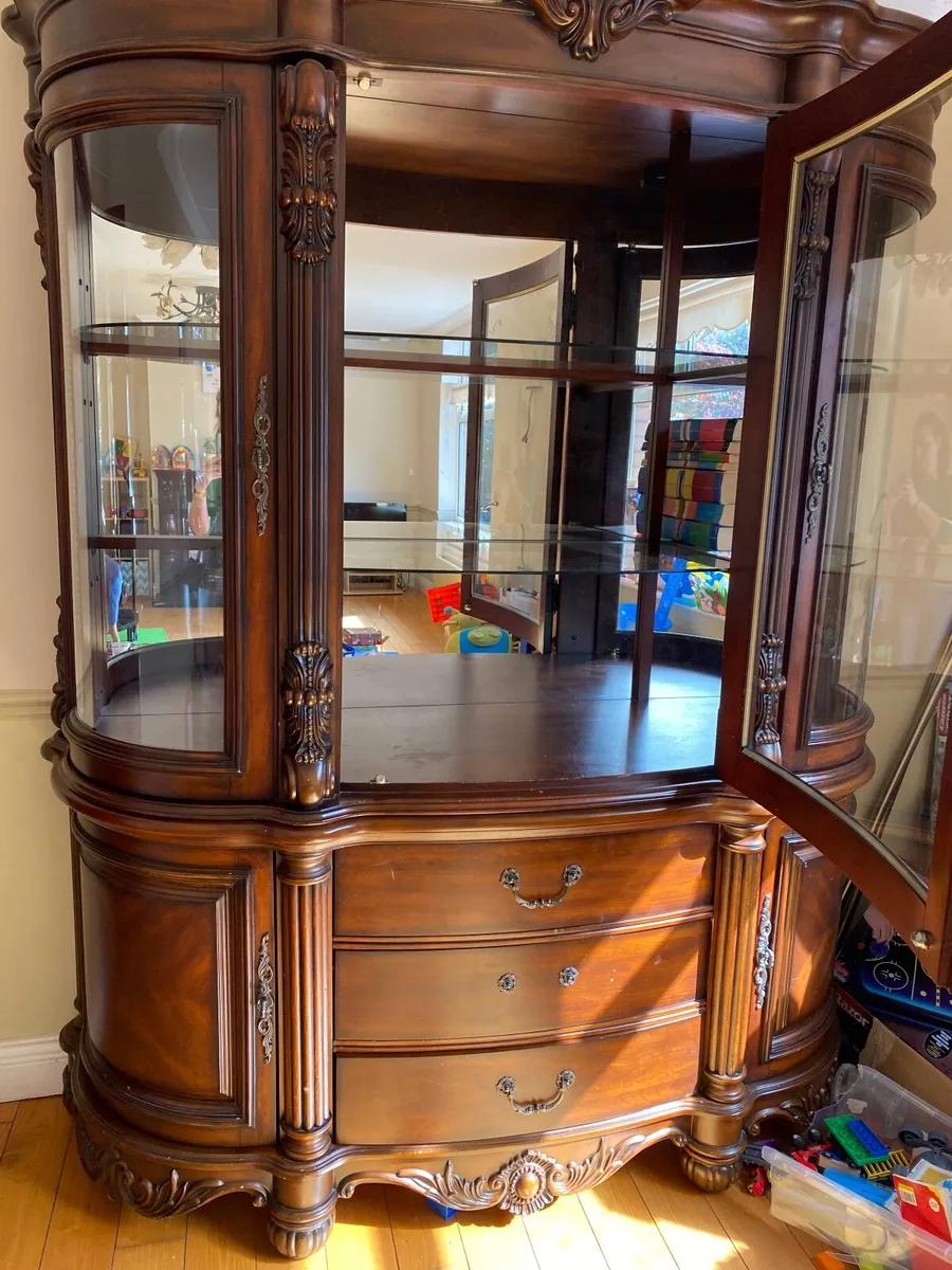 China Cabinet - Image 2