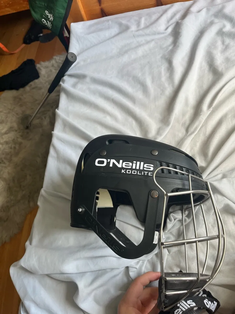 O’neills hurling helmet - Image 2