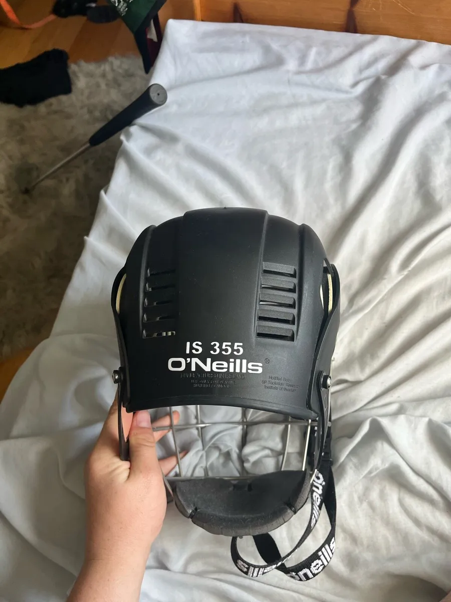 O’neills hurling helmet - Image 3