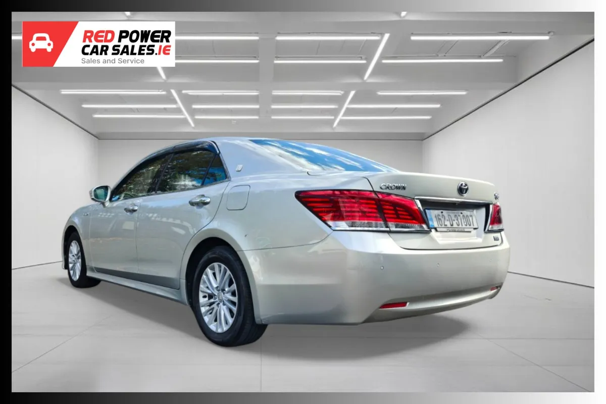 Toyota Crown 2016 Petrol Hybrid 2 Years NCT - Image 3