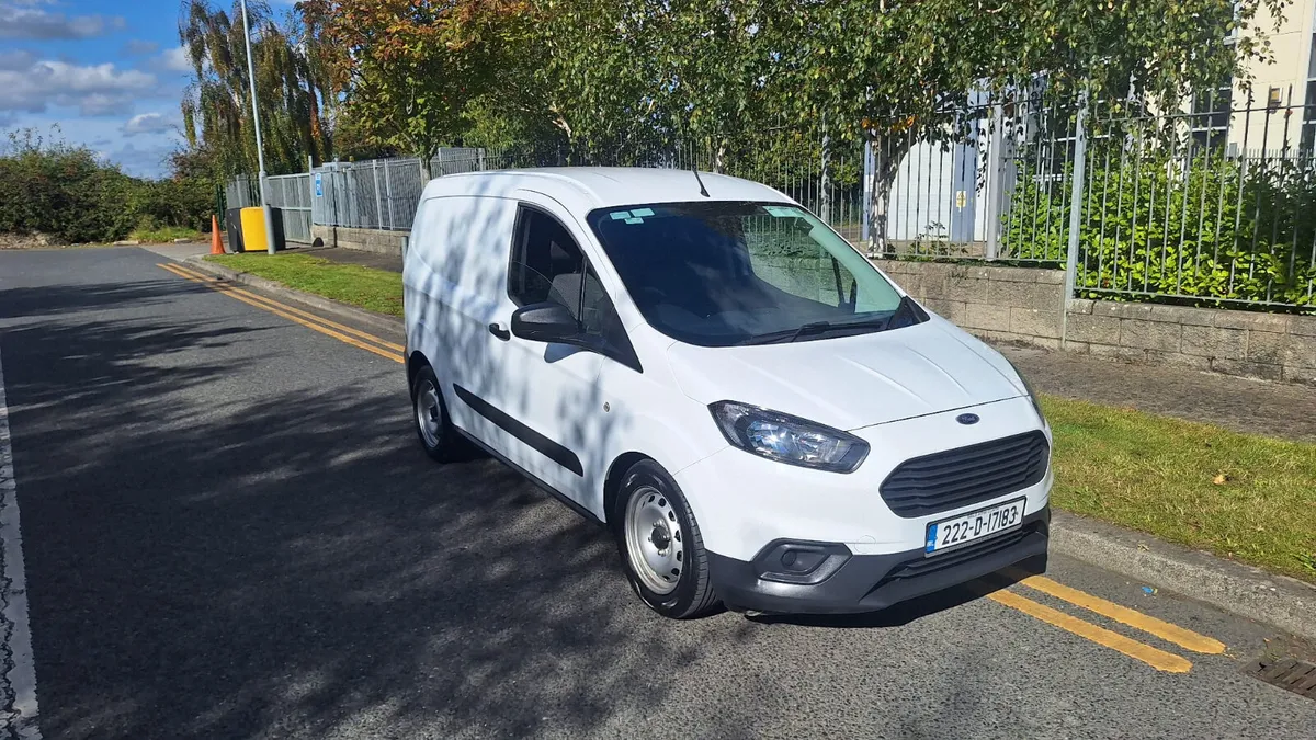 Ford Transit Courier 2022 - Image 1