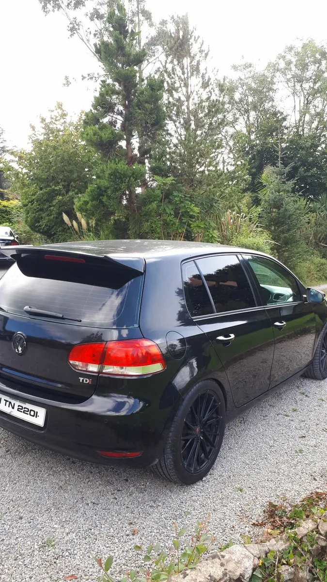 Volkswagen Golf 1.6 TDI 105Ps  2011 - Image 1