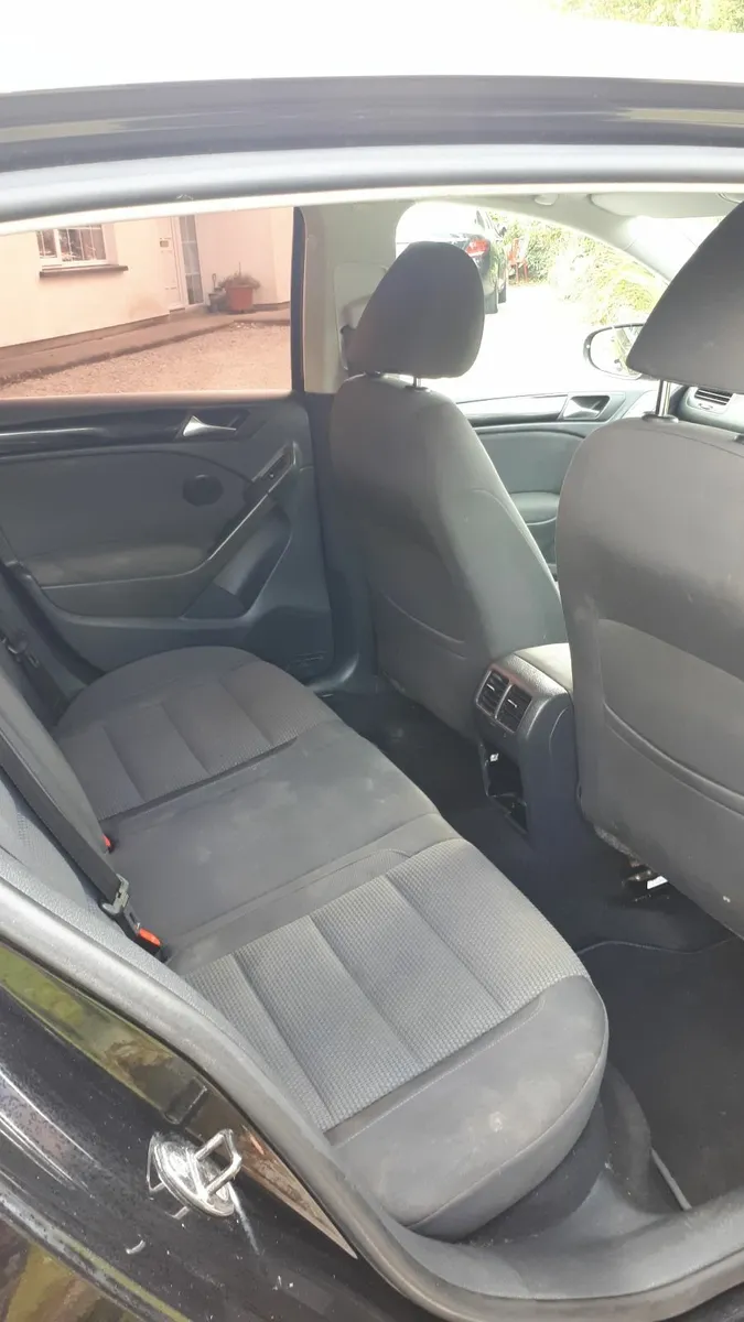 Volkswagen Golf 1.6 TDI 105Ps  2011 - Image 3