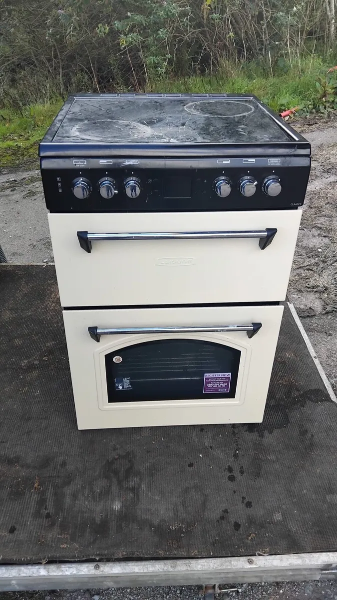 Leisure 60cm electric cooker - Image 1