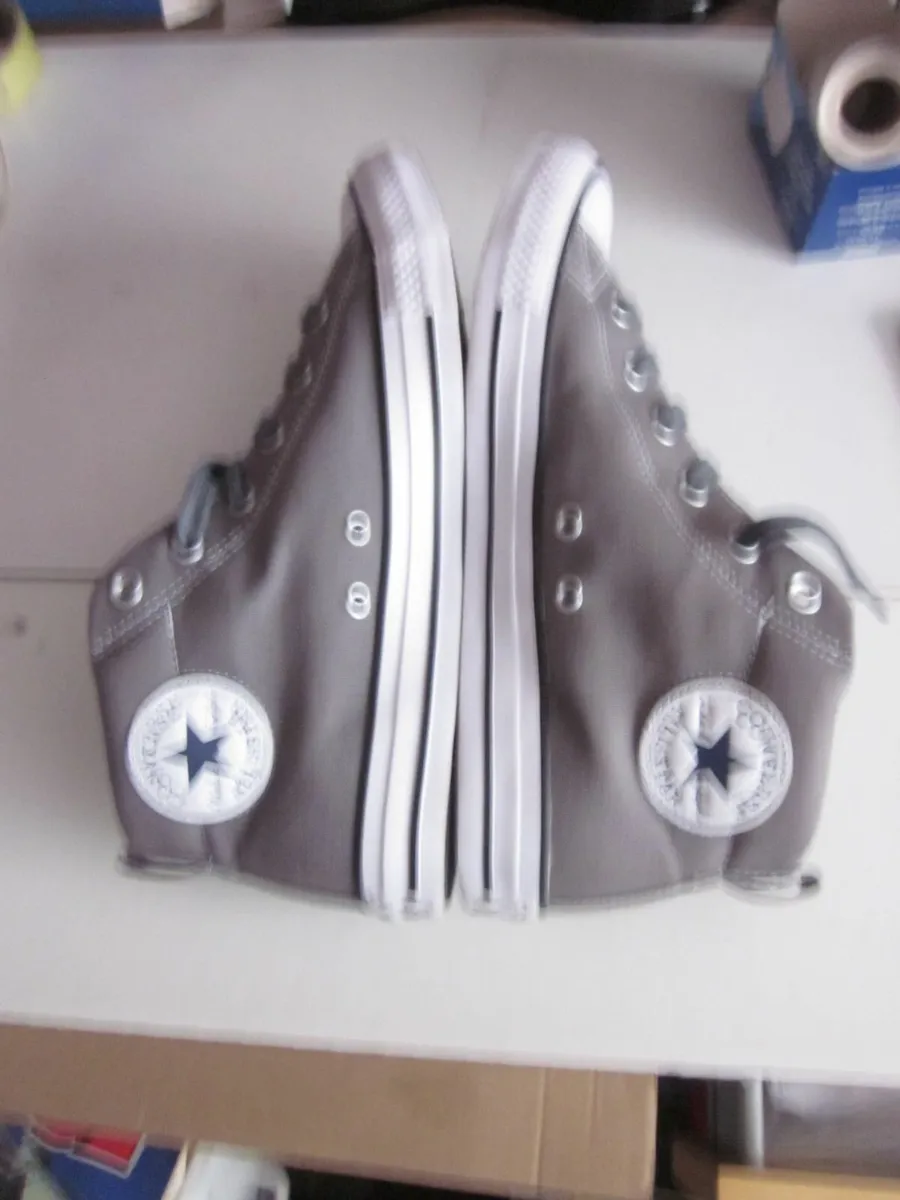 Men's Chuck Taylor All Star ConverseTrainers S. 9. - Image 4