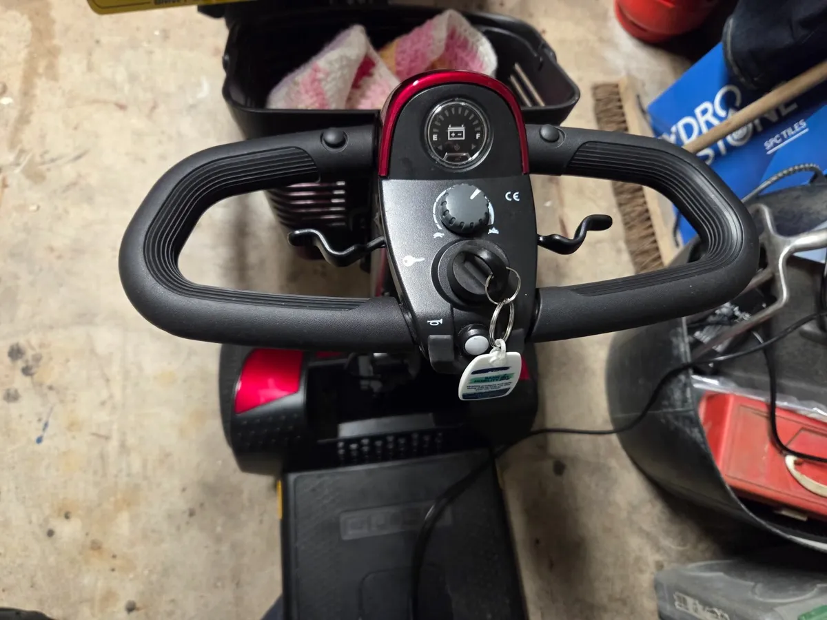 Scooter - Image 2