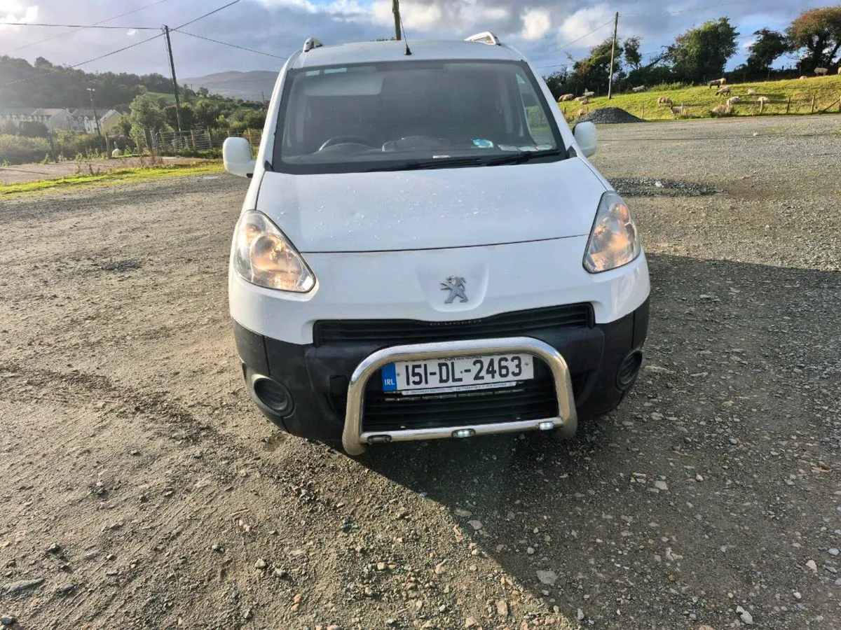 Van - Image 1