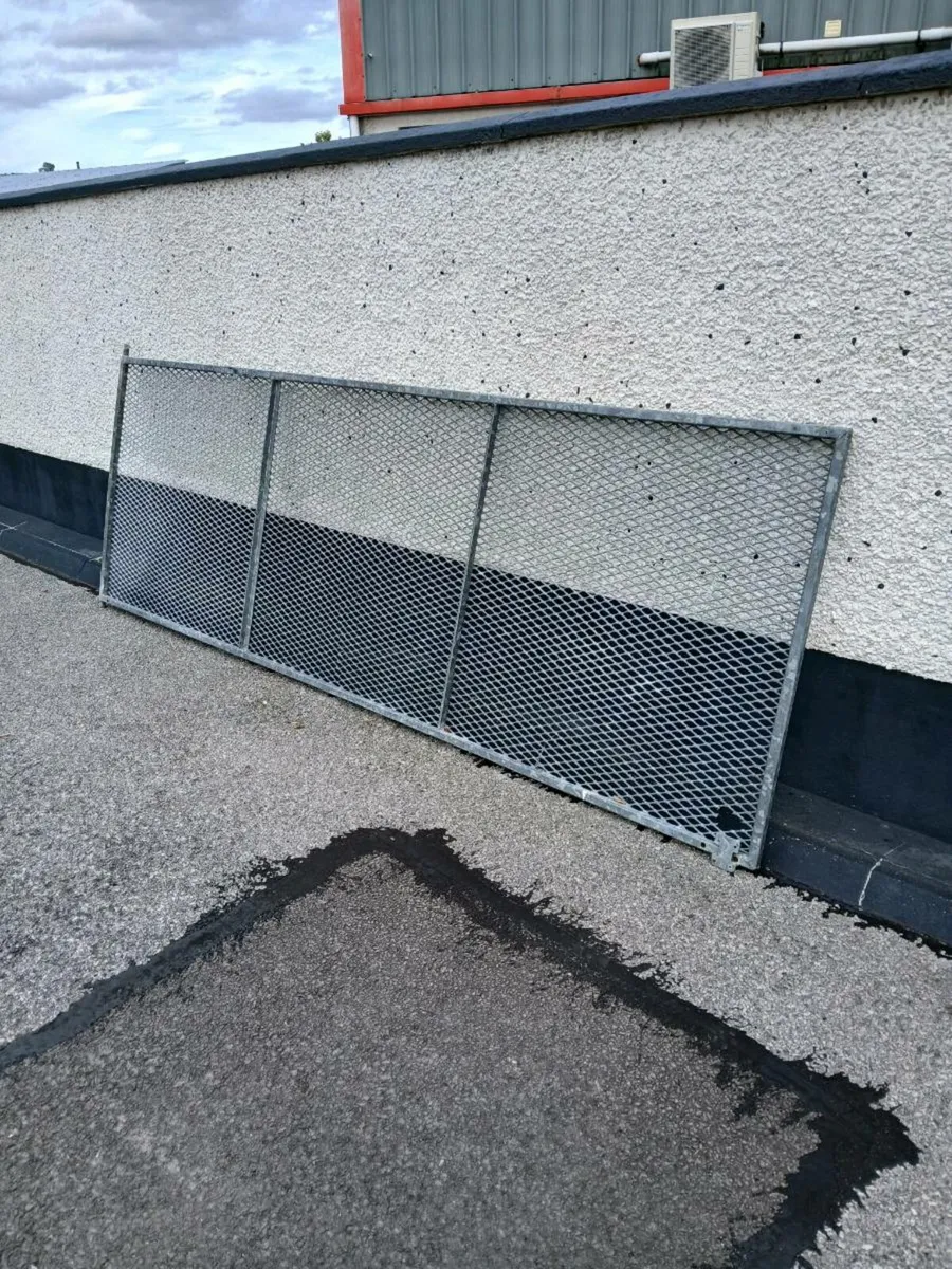 Galvanised gate - Image 1