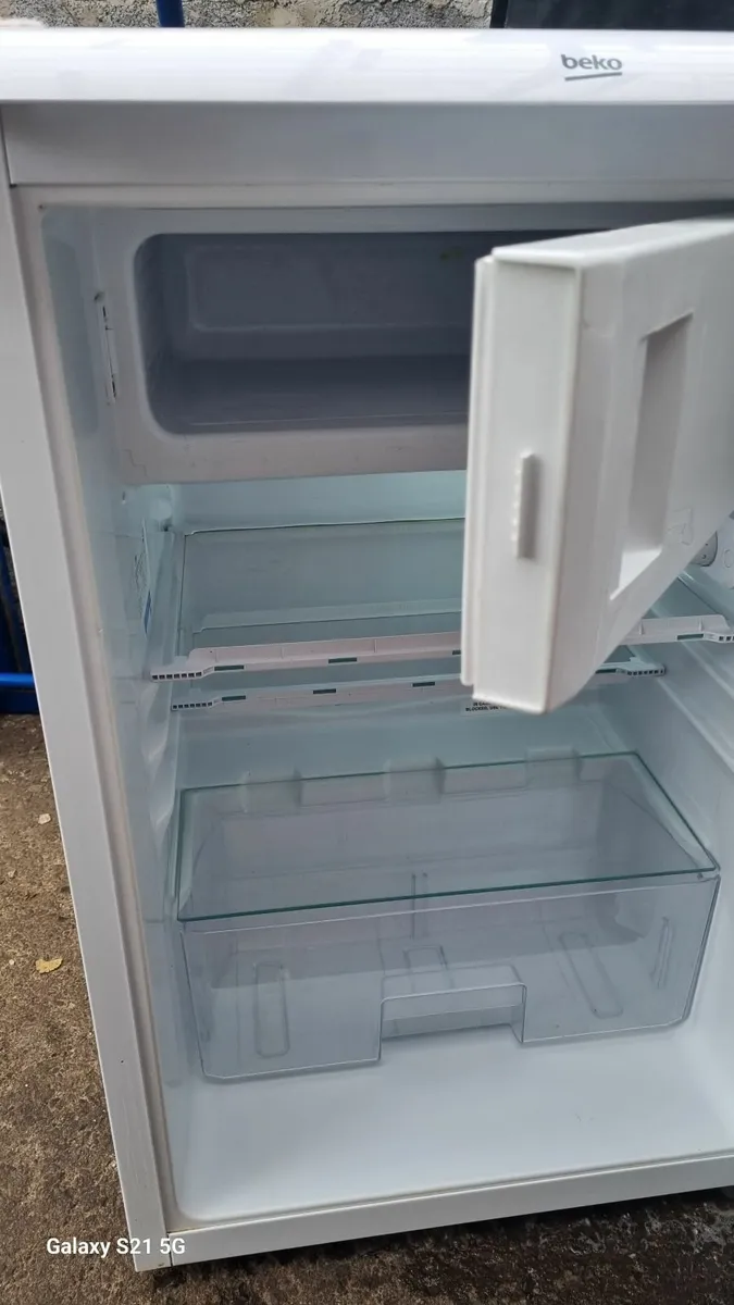 Fridge freezer - Image 2