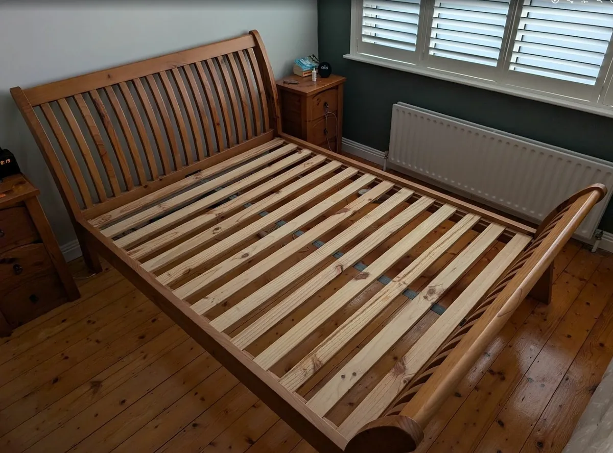 King Size bed with lockers - wooden sleigh style - Image 4
