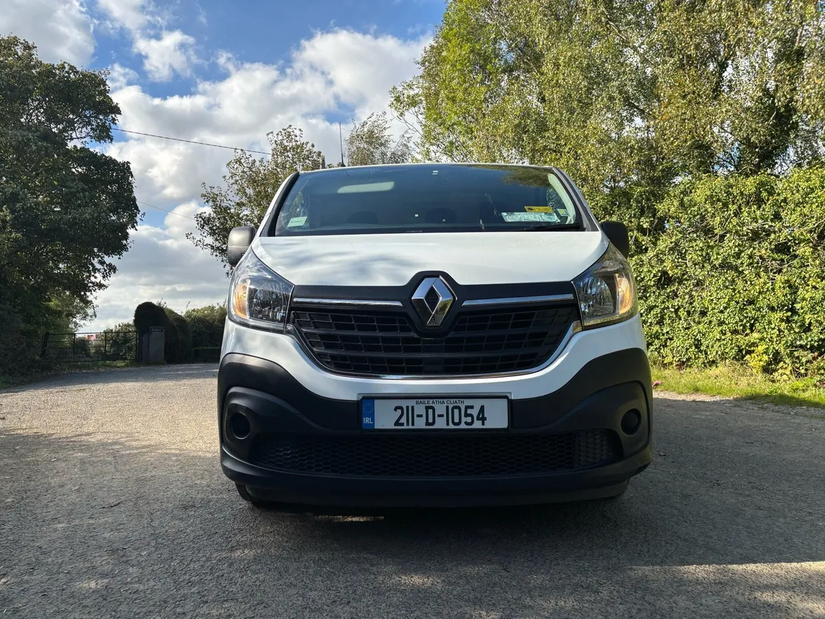 Renault traffic €13950 low milage 61000klm - Image 2