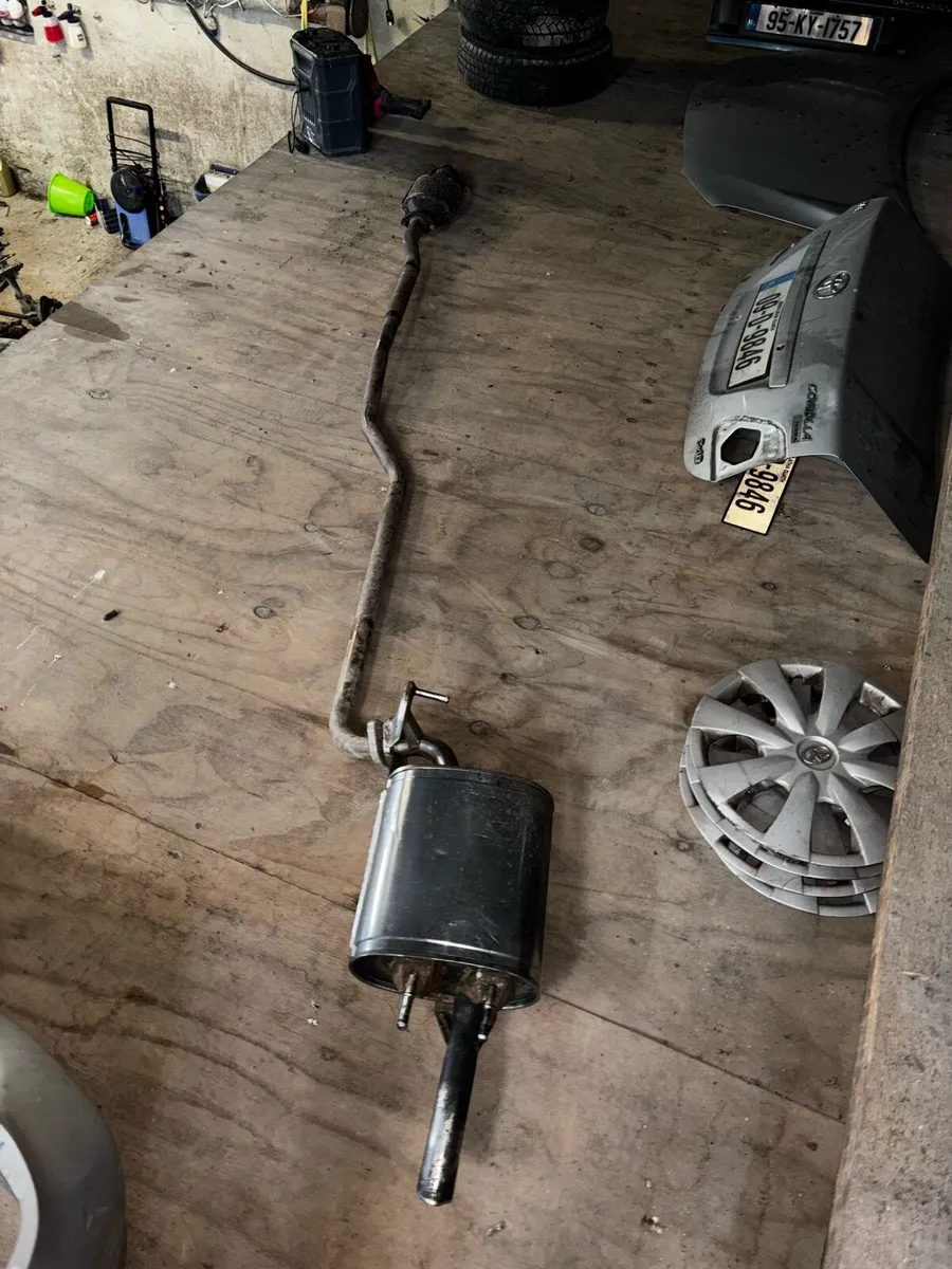 1995 e10 Corolla xli for parts/ breaking - Image 1