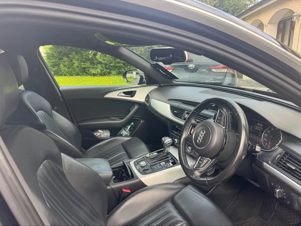 Audi A6 2014 - Image 2