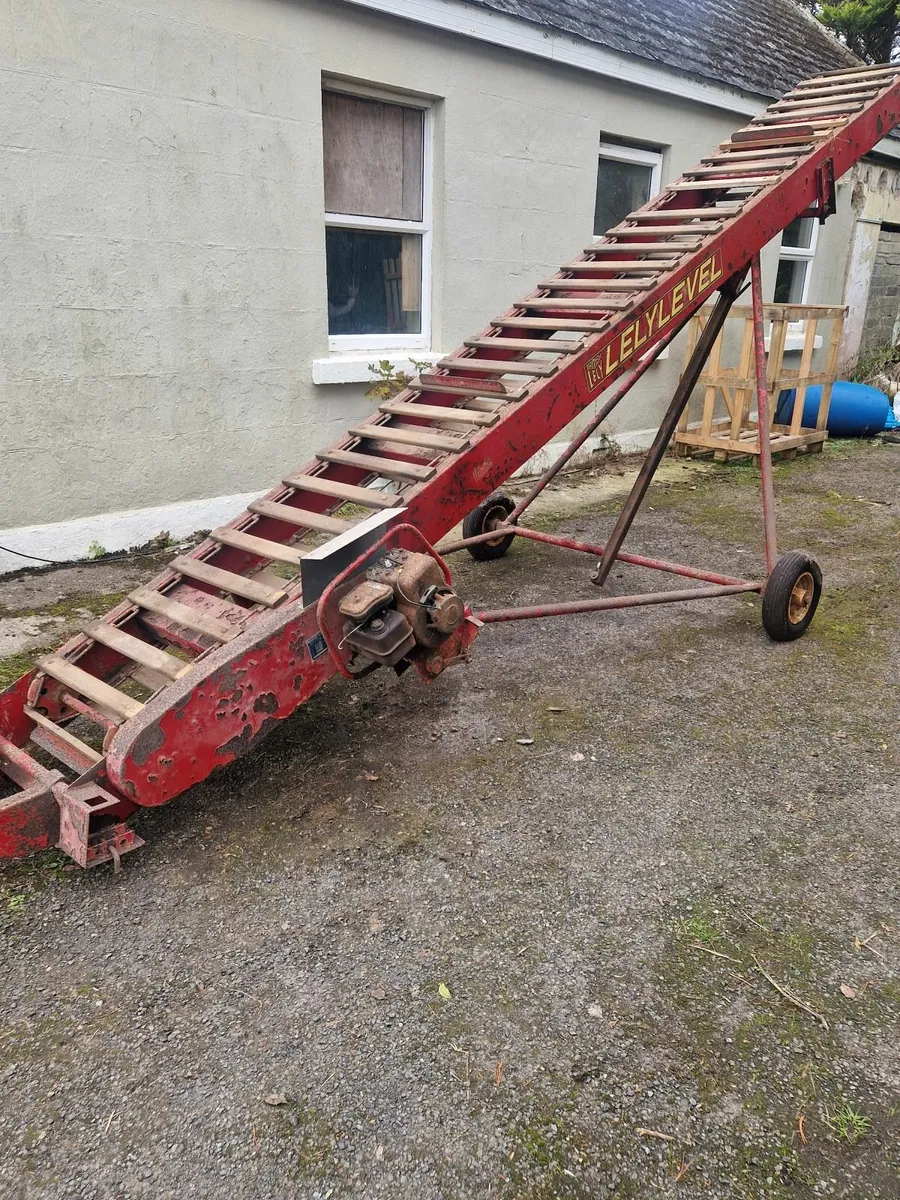 Square bale elevator - Image 2