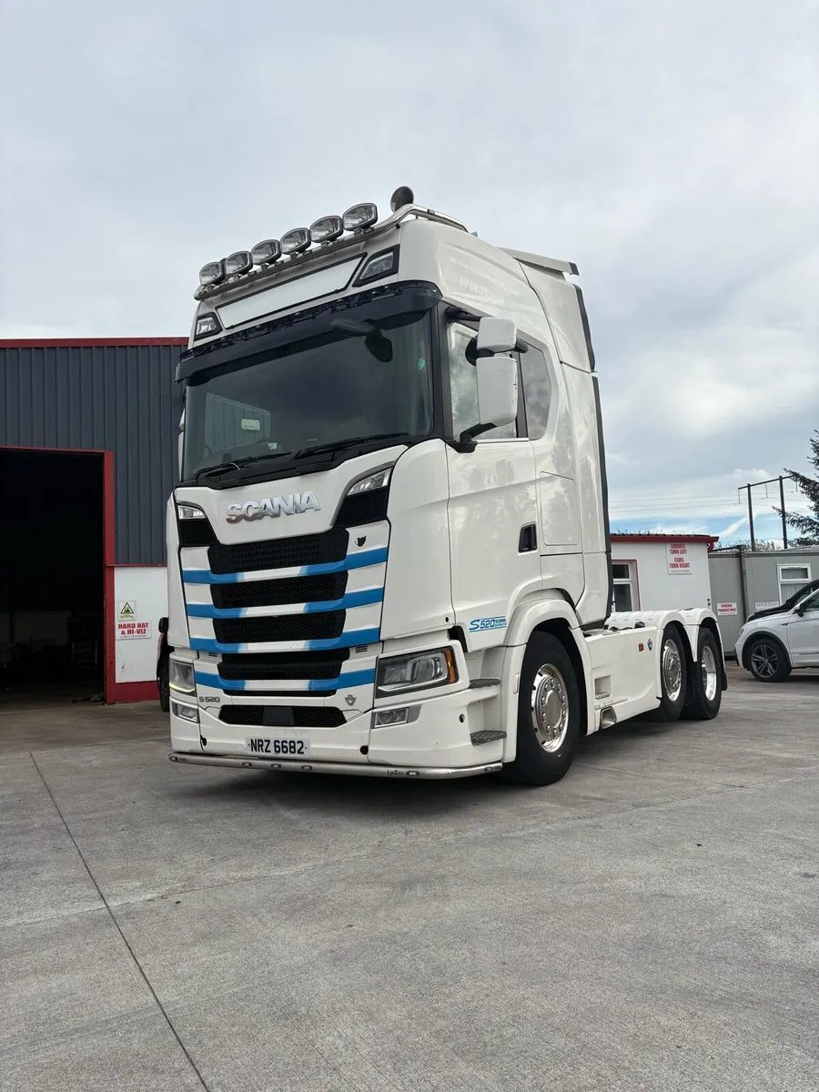 Scania S520 2018 6x2 Midlift - Image 1