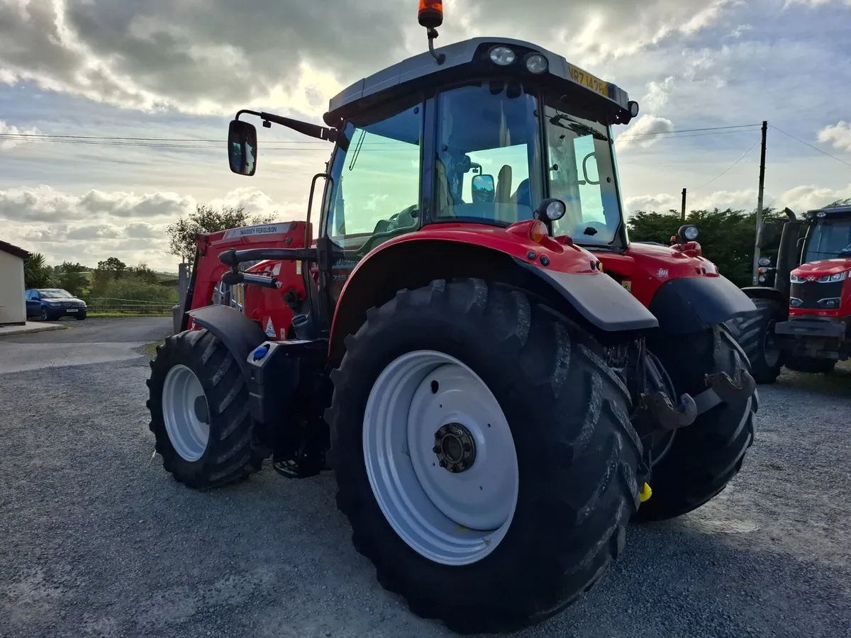 2017 Massey Ferguson 6715s - Image 3