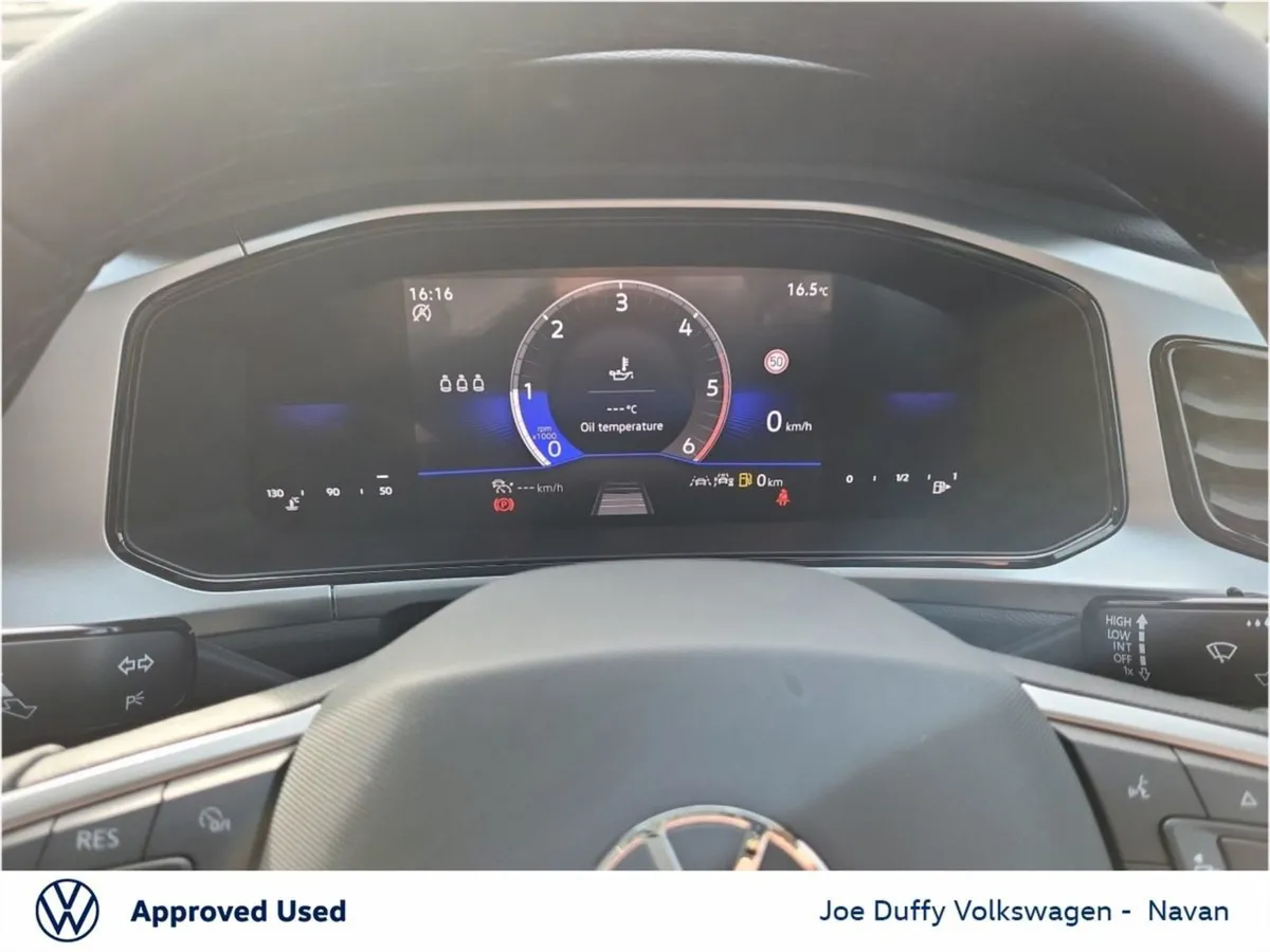 Volkswagen T-Roc Edition 75 2.0tdi 116HP - Image 3