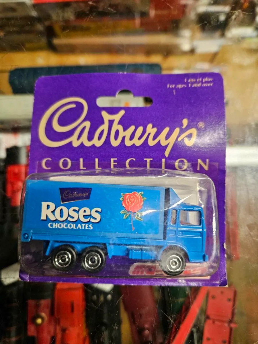 Corgi Majorette Cadbury Rose's Truck - Image 2