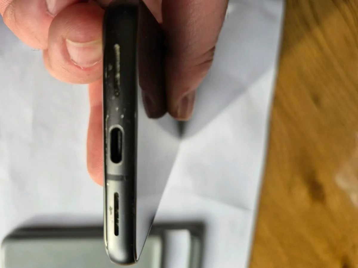 Google Pixel 8 - Image 4