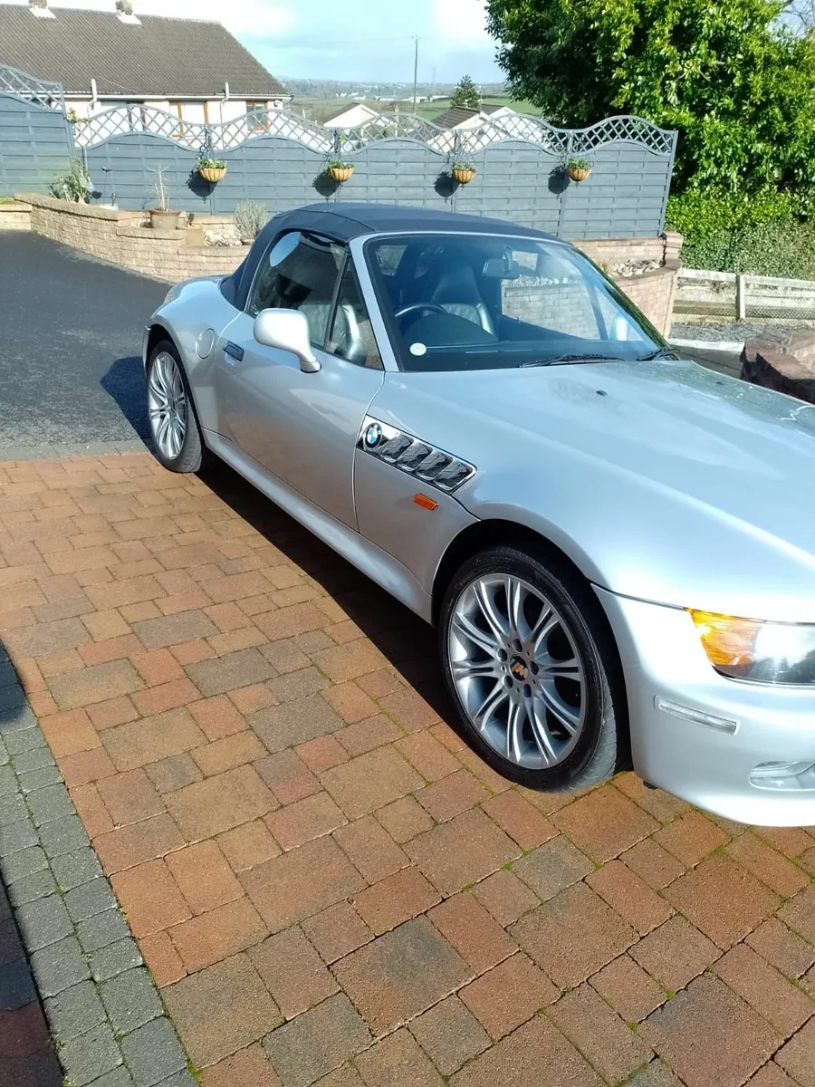 BMW Z3 1998 - Image 2