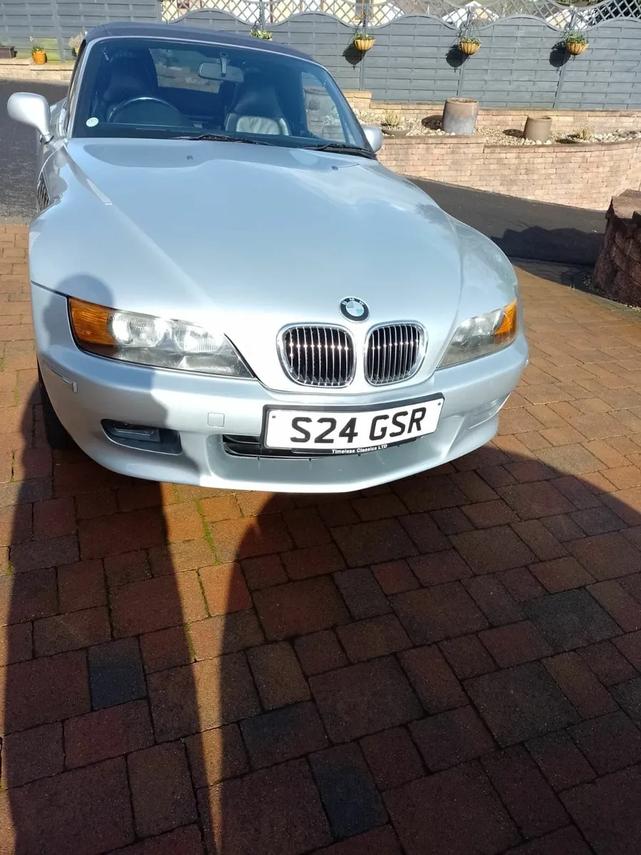 BMW Z3 1998 - Image 1