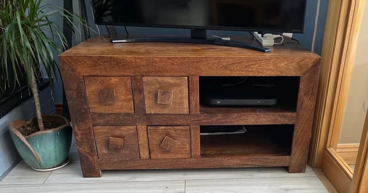 TV cabinet