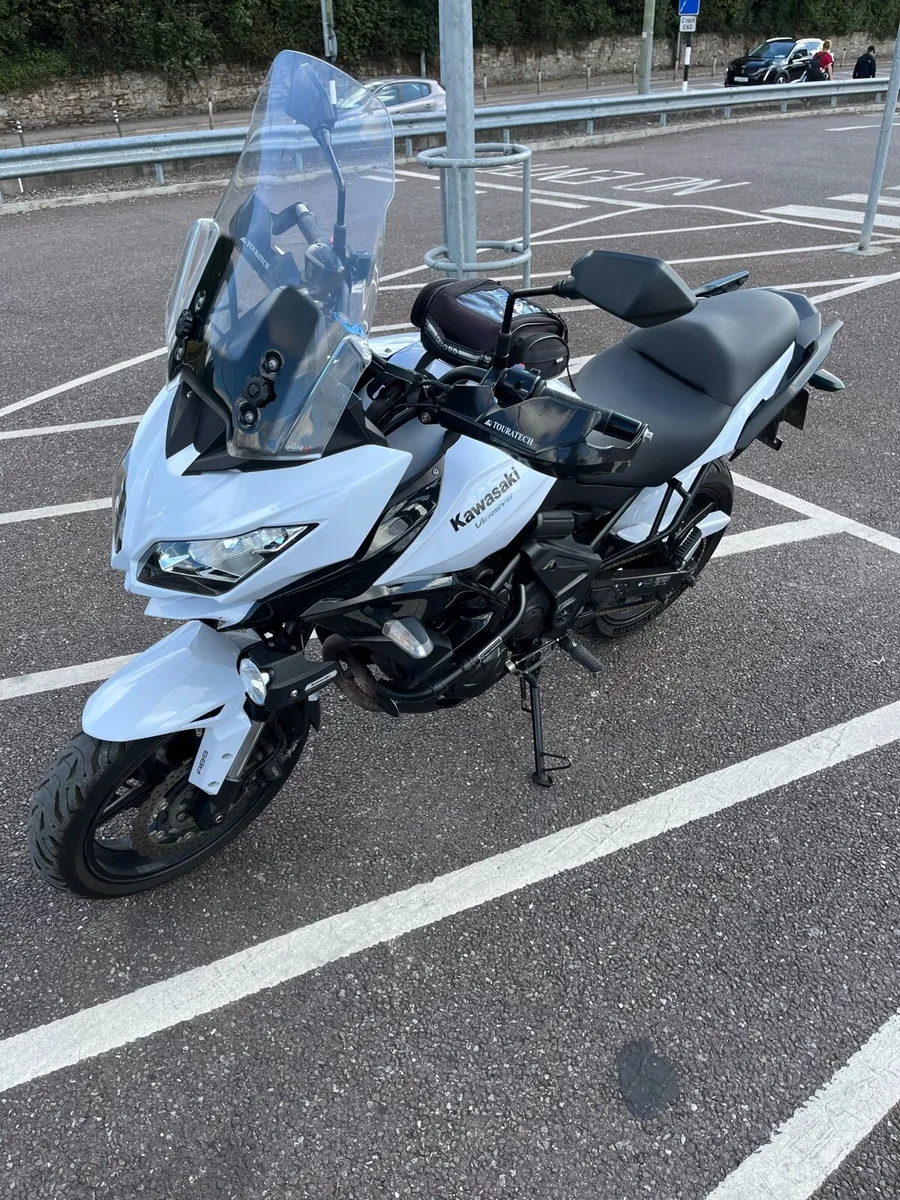 Kawasaki Versys 650 - 2016 - Excellent Condition - Image 1