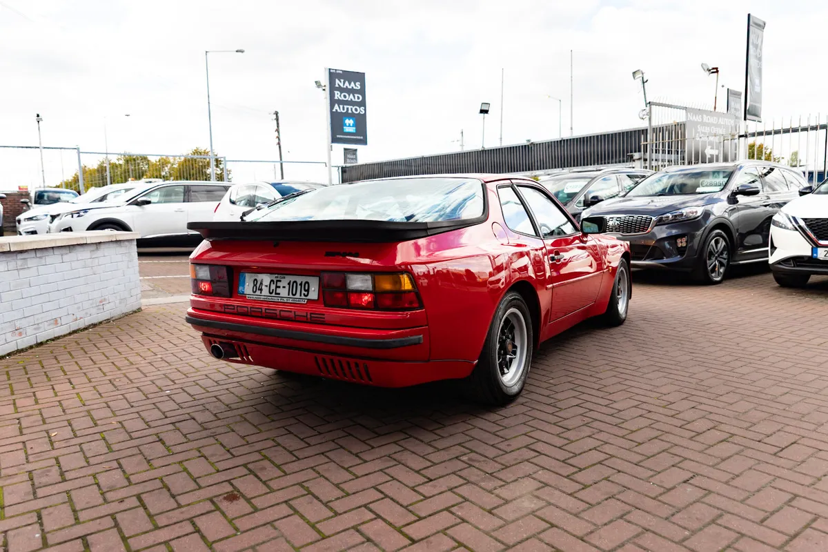 Porsche 944 1984 - Image 3
