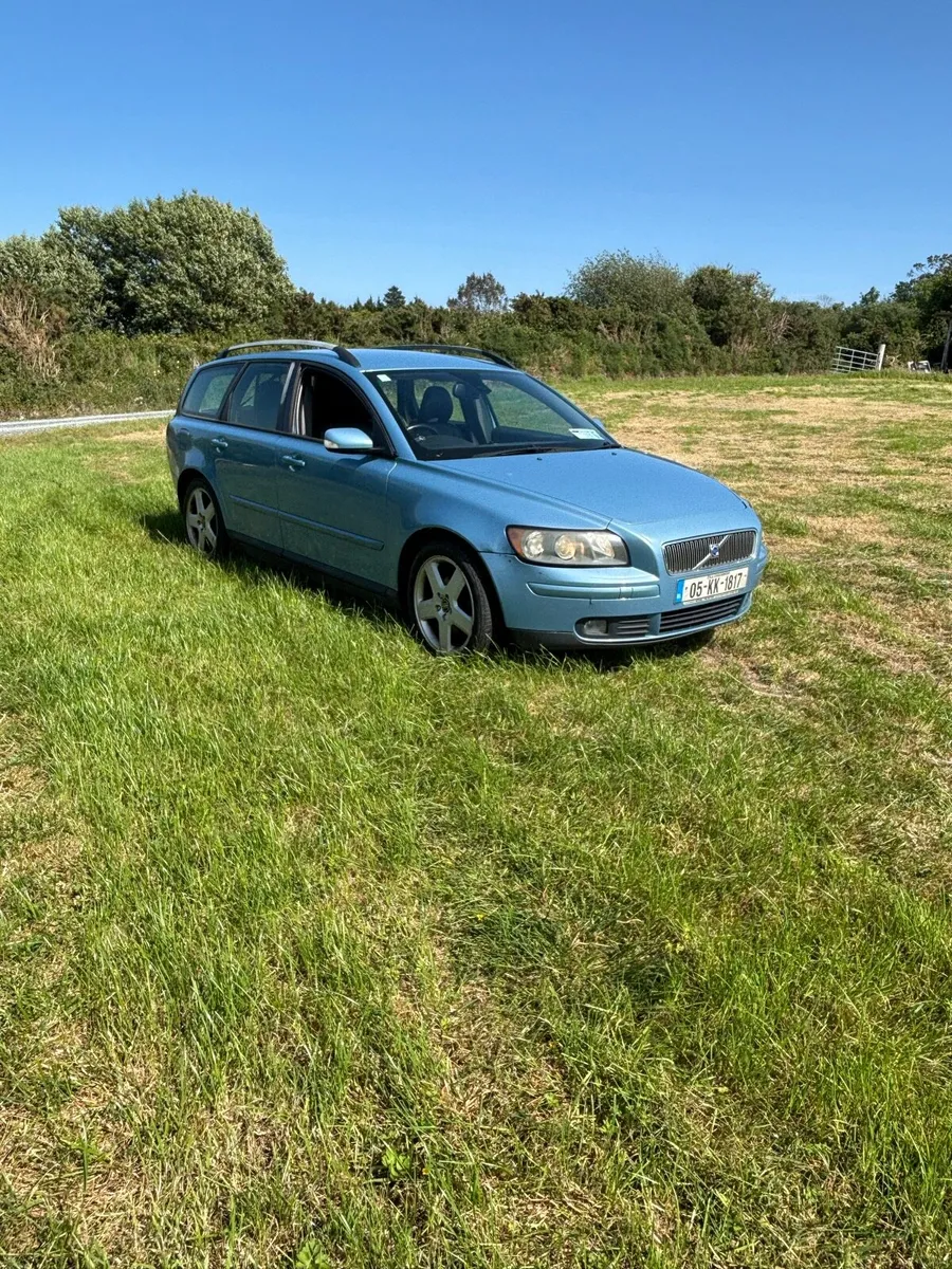 Volvo v50 1.6 diesel - Image 1