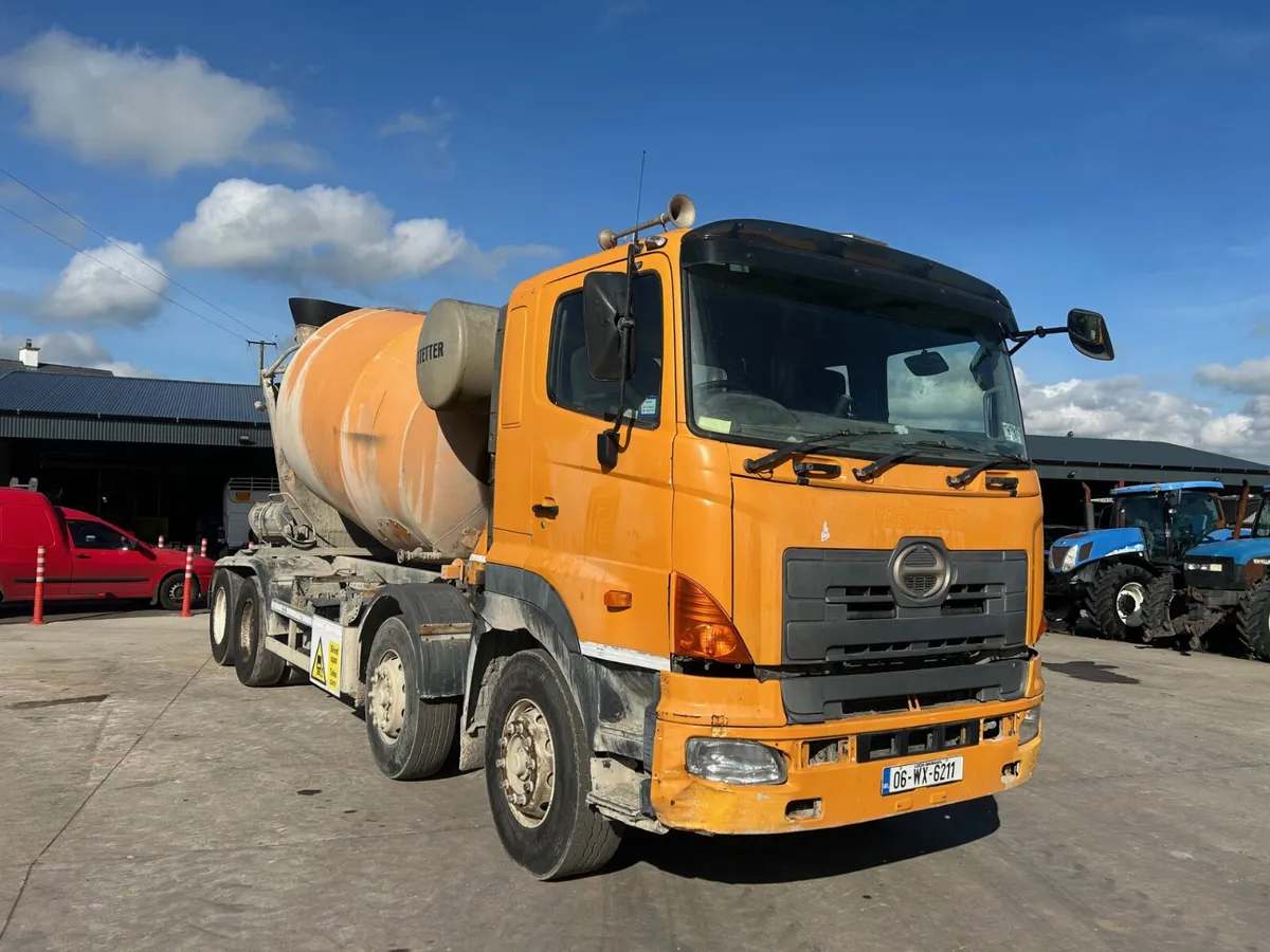 Hino Concrete Mixer - Image 1