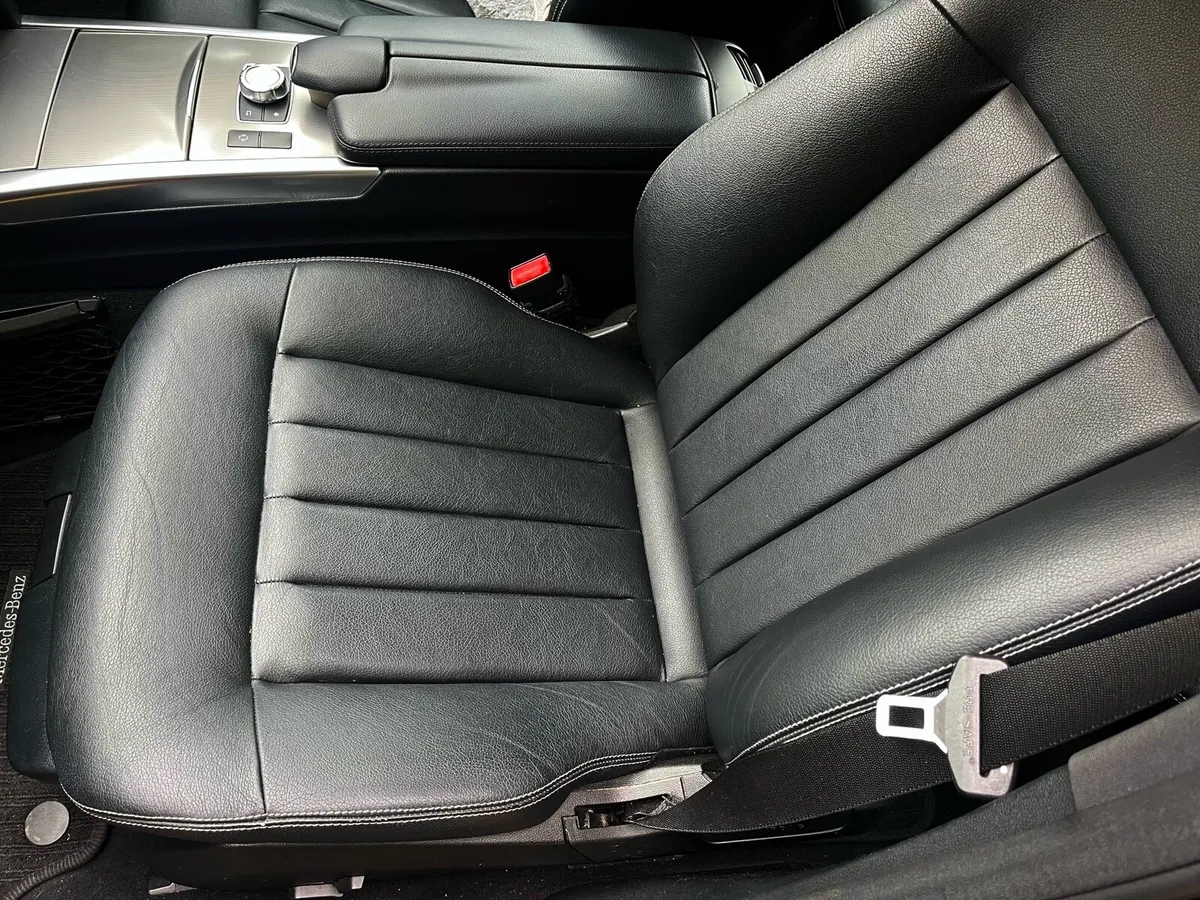 Mercedes Benz E220 Tenorite Grey - Image 4