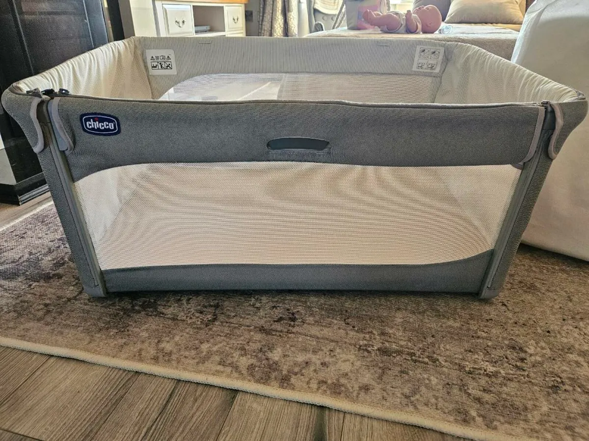 Chicco Next 2 Me Magic - Image 1