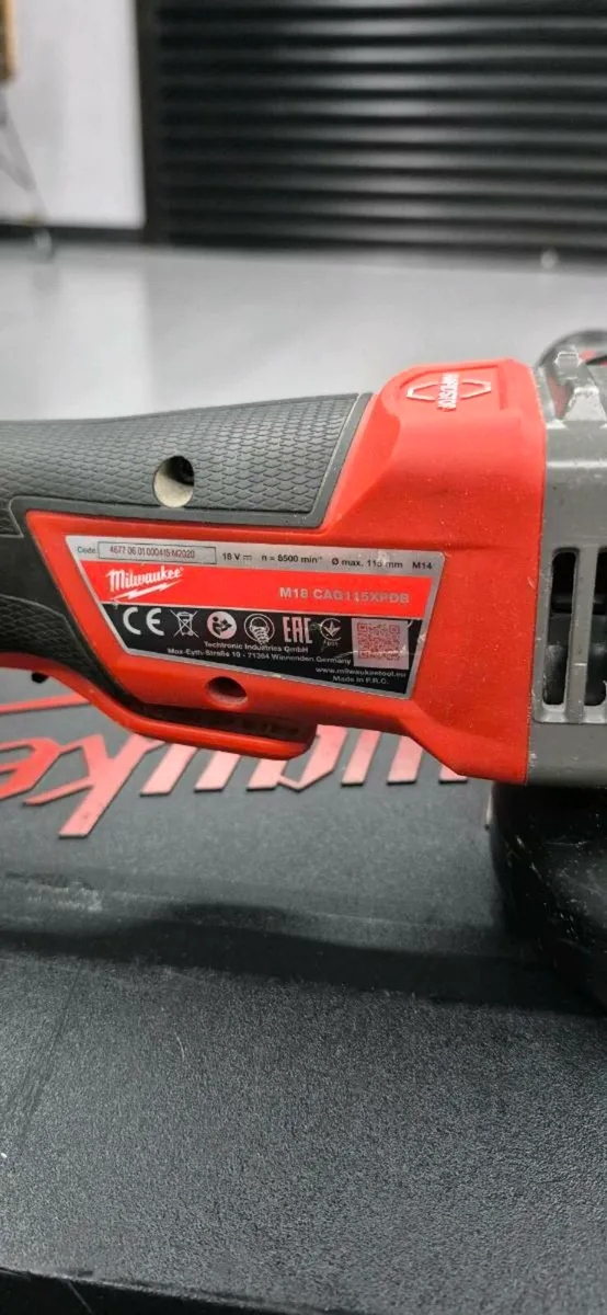 Milwaukee fuel brushless grinder - Image 3