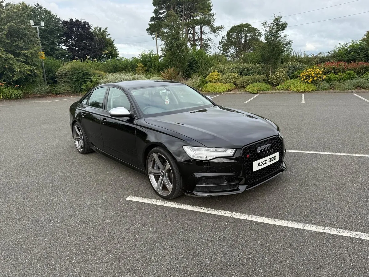 Audi S6 - Image 1