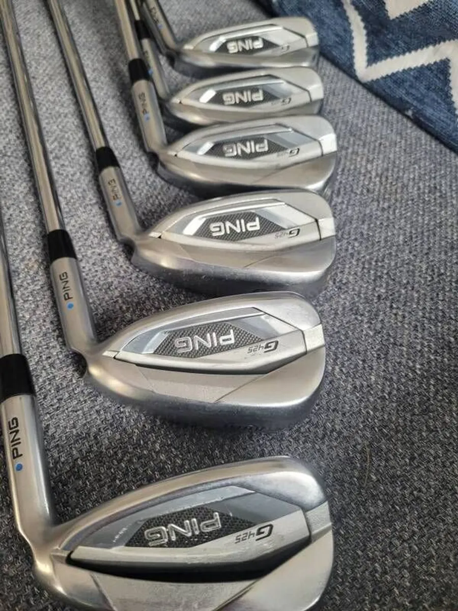 Ping g425 Irons - Image 1
