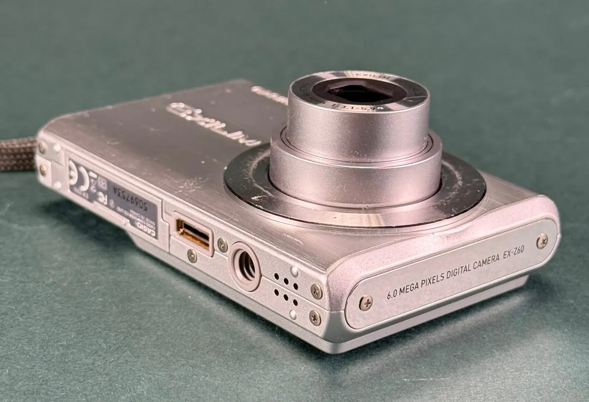 Casio Exilim EX-Z60 Digital Camera - Image 3