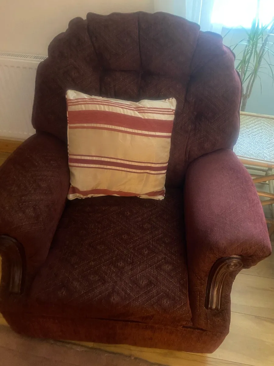 Suite Of Furniture - Image 1